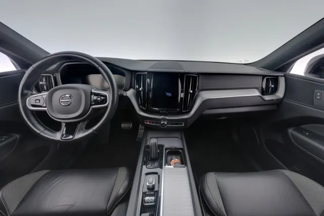 Volvo XC60 2021, kuva 7/21