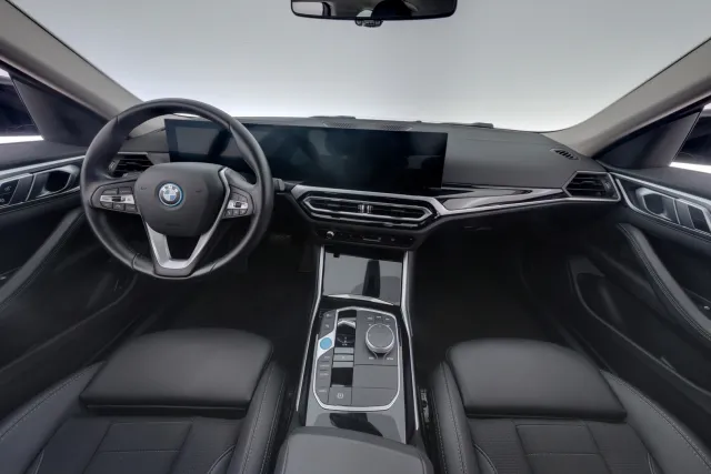 BMW i4 eDrive35 2023, kuva 7/23