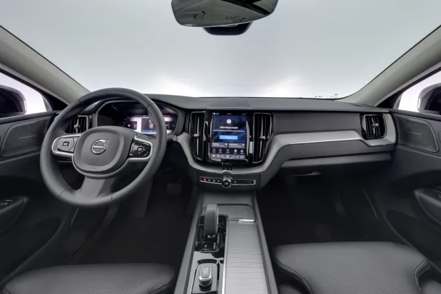 Volvo XC60 2023, kuva 7/14