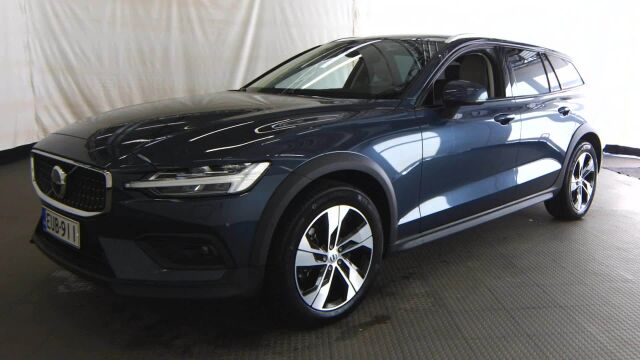 Volvo V60 Cross Country 2022