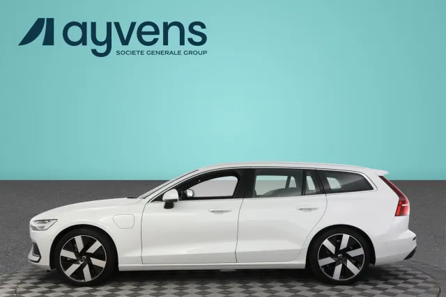 Volvo V60 2023, photo 6/15