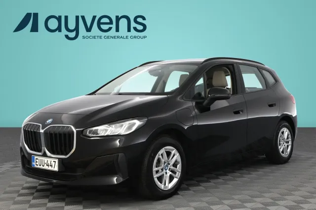 BMW 225 2023