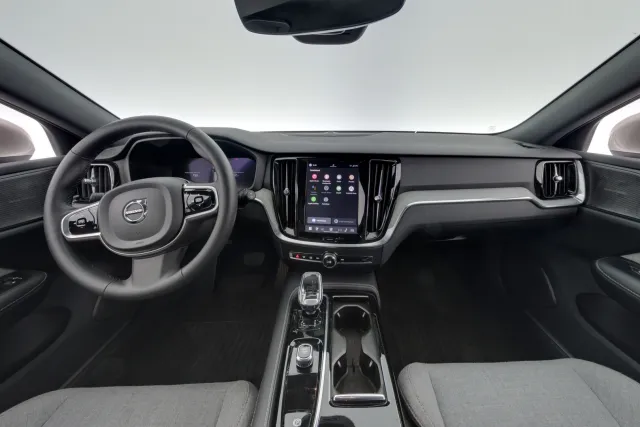 Volvo V60 2023, kuva 7/14