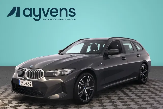 BMW 330 2025