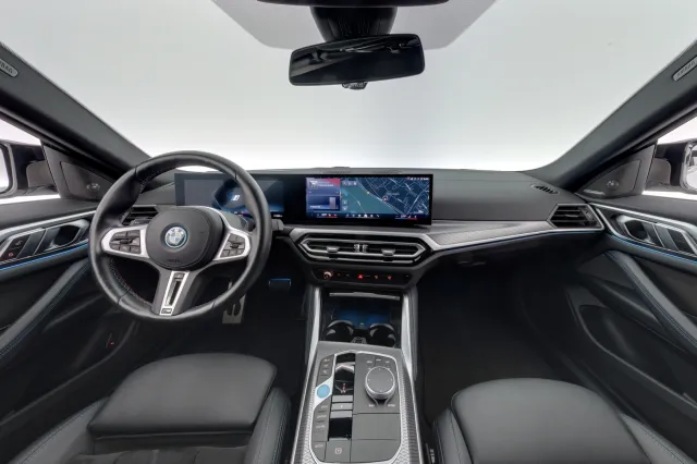 BMW i4 M50 Charged 2023, bild 7/14