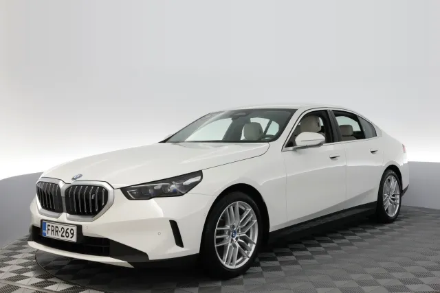 BMW i5 2024