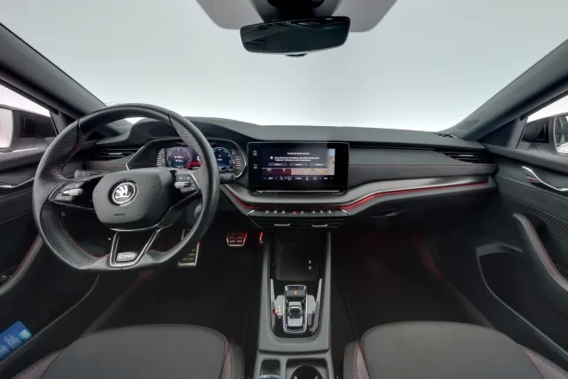 Skoda Octavia 2023, kuva 7/12