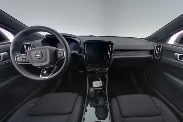Volvo XC40 Recharge Twin Plus 2023, bild 7/19