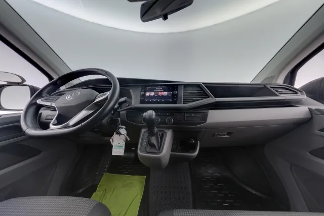 Volkswagen Transporter 2021, kuva 7/17
