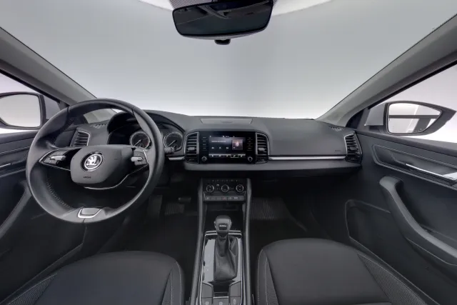 Skoda Karoq 2022, photo 7/18