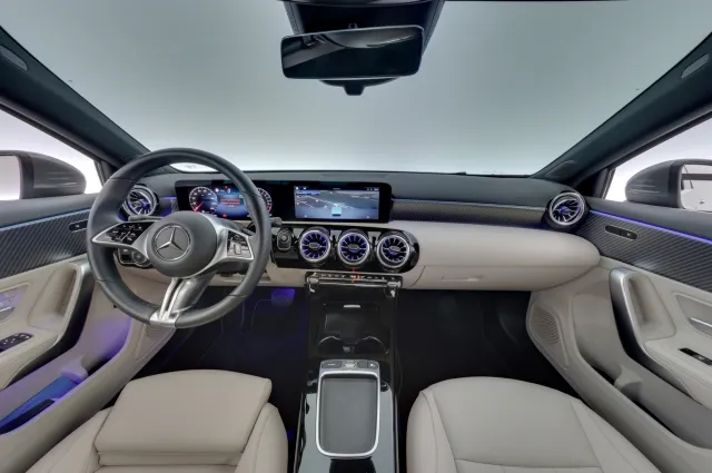 Mercedes-Benz A 250 e A 2023, kuva 7/12