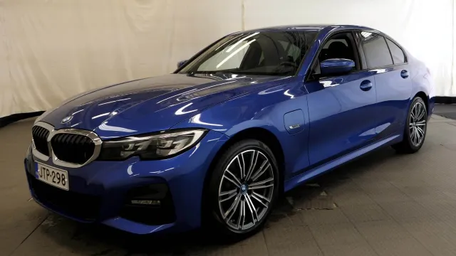 BMW 320 2022
