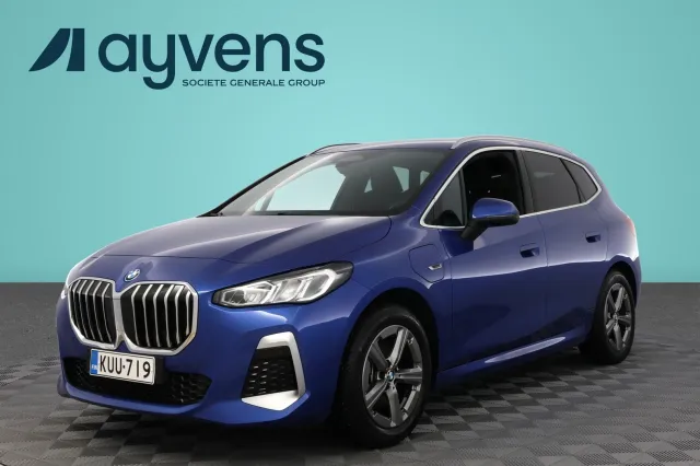 BMW 225 2022