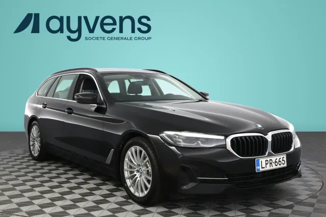 BMW 530 G31 Touring 530e xDrive 2021, kuva 2/12