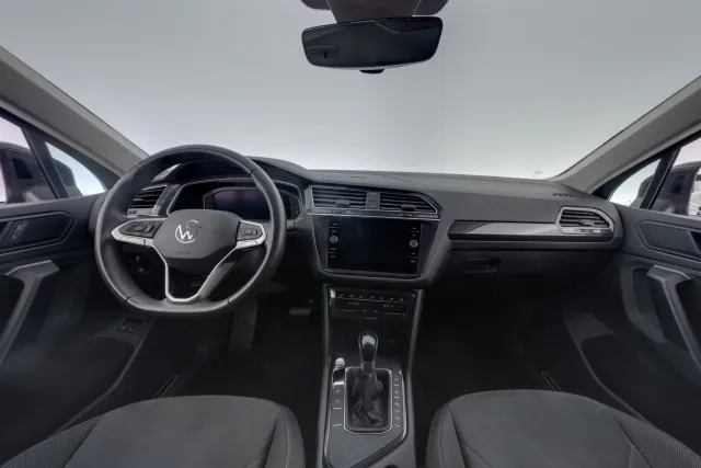 Volkswagen Tiguan 2021, photo 7/19