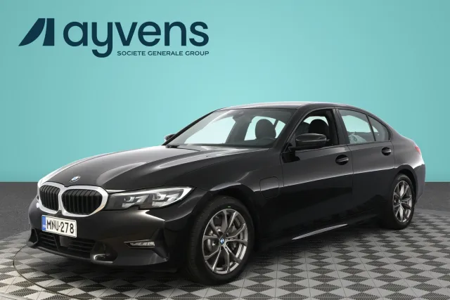 BMW 330 2021