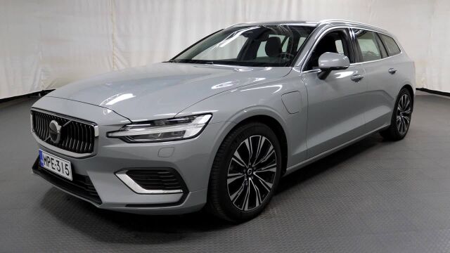 Volvo V60 2023