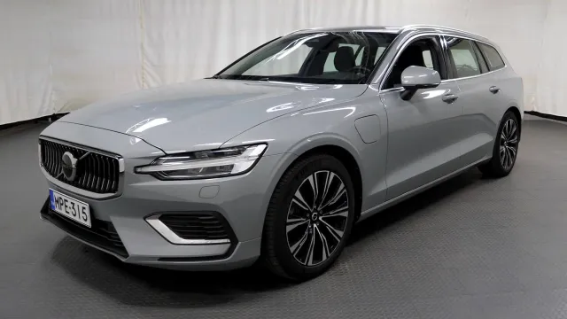Volvo V60 2023
