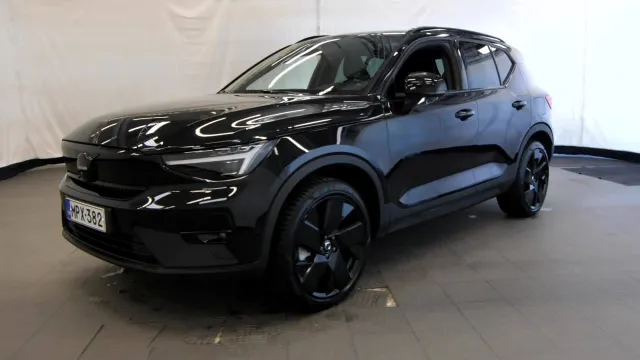 Volvo EX40 2024
