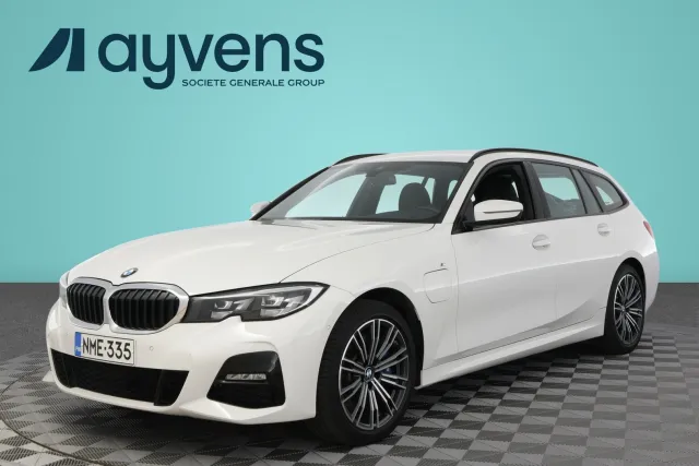 BMW 330 2021