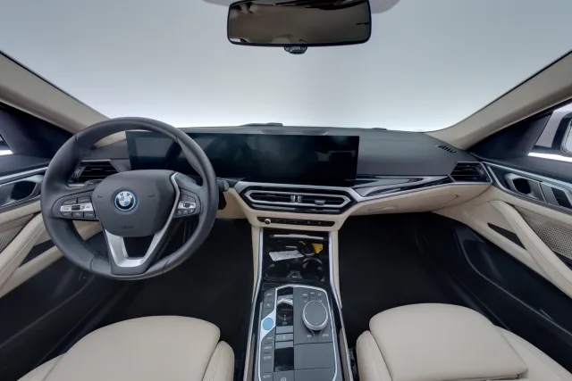 BMW i4 eDrive35 2023, bild 7/26