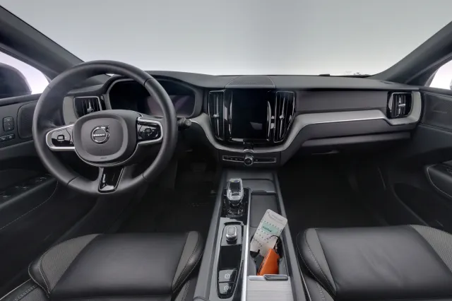 Volvo XC60 2023, kuva 7/18