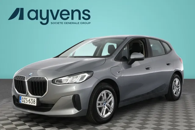 BMW 225 2023
