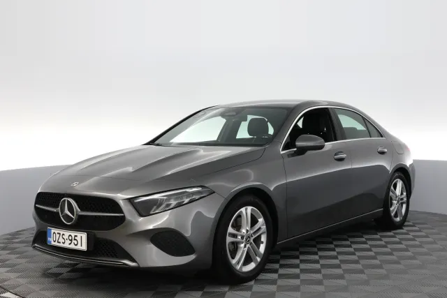 Mercedes-Benz A 2023