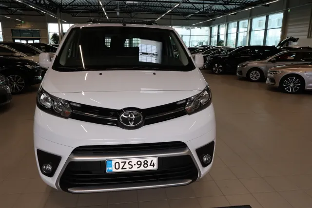 Toyota Proace EV L2 75 kWh 5-ovinen 2023, kuva 7/17
