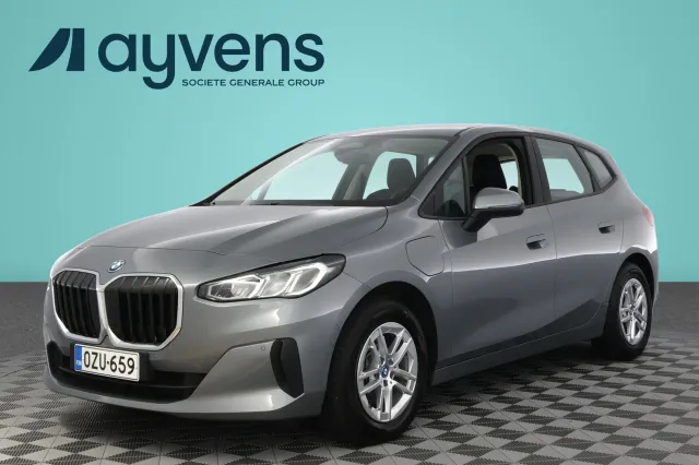 BMW 225 2023