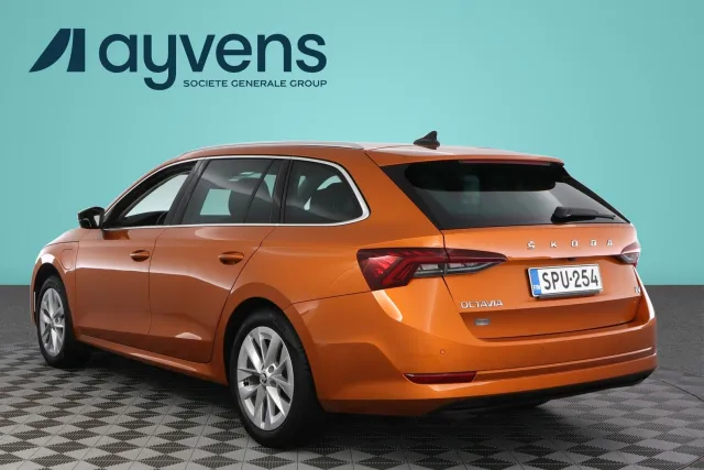 Skoda Octavia 2023, photo 5/13