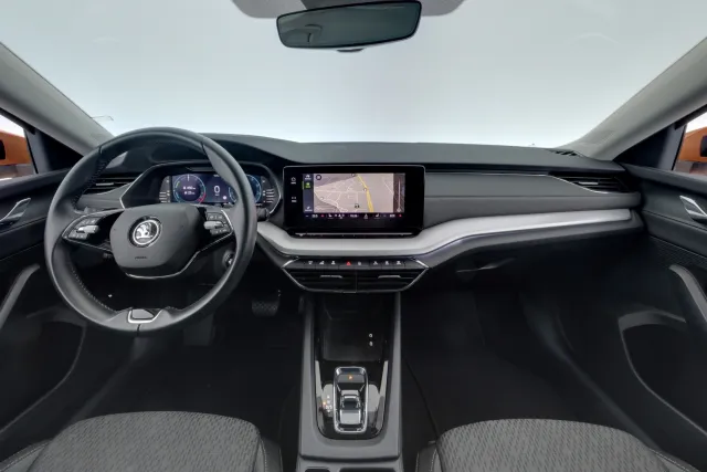 Skoda Octavia 2023, photo 7/13