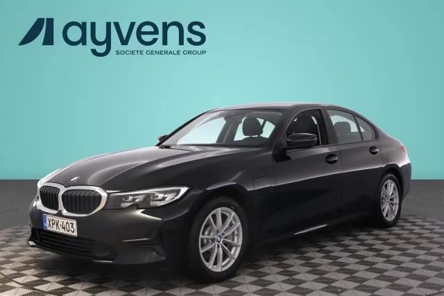 BMW 330 2021