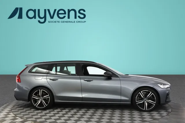 Volvo V60 2021, photo 3/13