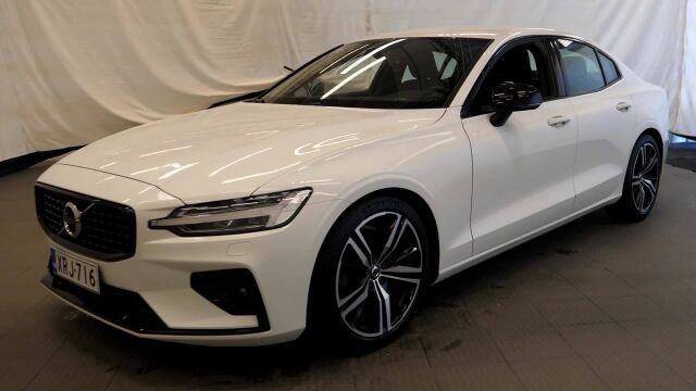 Volvo S60 2022