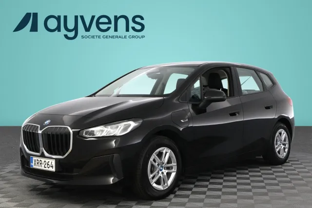 BMW 225 2023