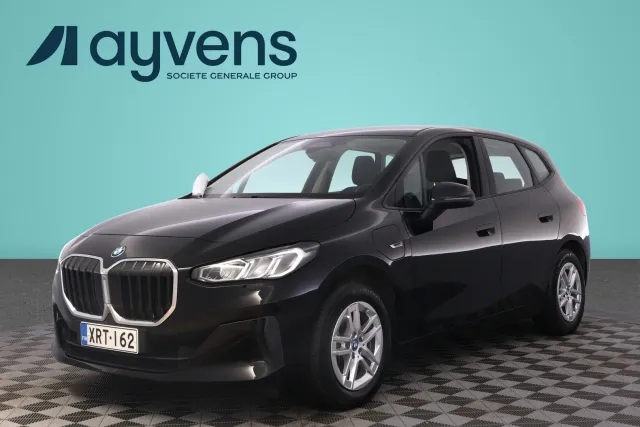 BMW 225 2023
