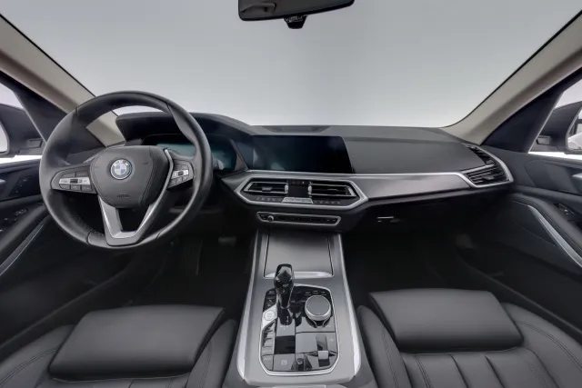 BMW X5 G05 xDrive45e A Charged Edition 2022, photo 7/17