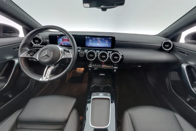 Mercedes-Benz CLA 2023, photo 7/13
