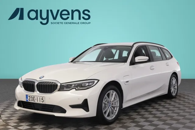 BMW 330 2022